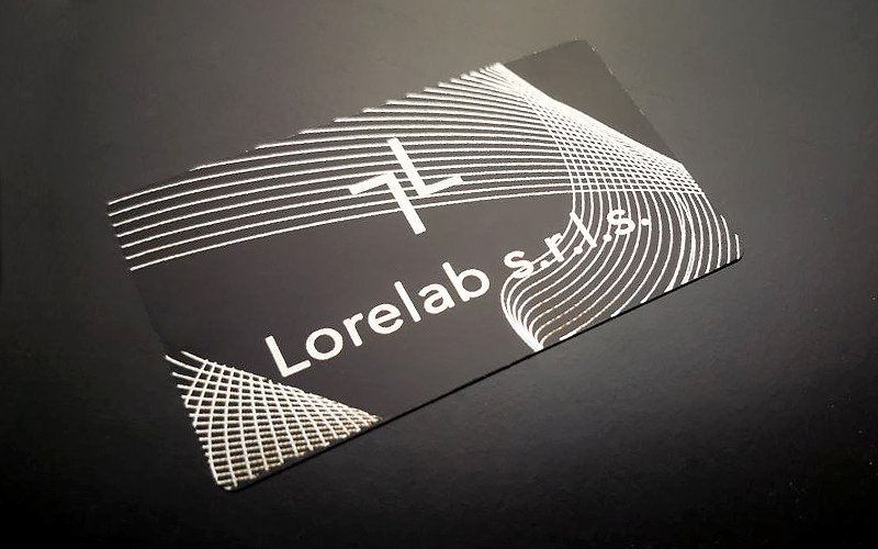 bigliettini da visita personalizzati alluminio laser incisi eleganti
